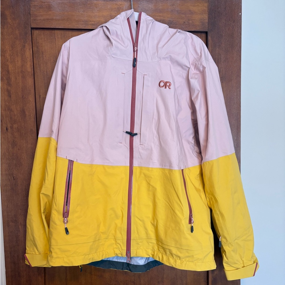 Outdoor Research Woman's Pink and Yellow Ski Jacket